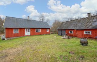 Cozy Home In Hishult With Kitchen - 3