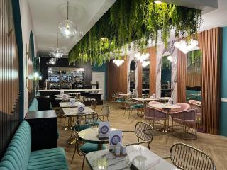 Alison Boulevard Hotel - 6