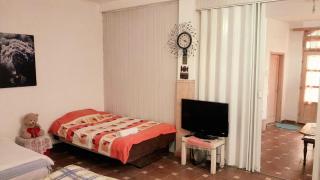 Adem's Cozy Terrace Retreat - Skopje - 0