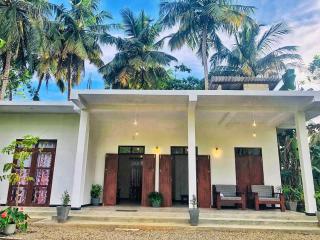 Renu's House By Villa Greenery - Talpe - 9