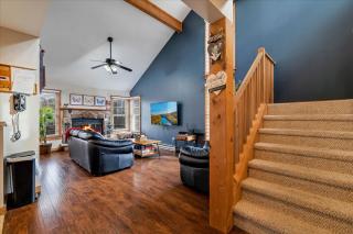 Private Barbecue Fireplace Fall Foliage - Tannersville - 5