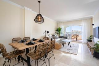 Geweldig Appartement Met Uitzicht Dicht Bij Zee. - Estepona - 2