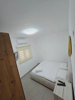 GK apartments Margarita - Bat Yam - 3