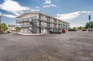 Relax Inn West Amarillo Medical Center - Amarillo - 2