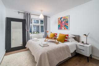 Stylish 3 bedrooms apartment 20 mins to Central London with Balcony - Open for Long Stays and Families Relocating - Woodford Green - 3