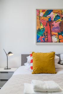 Stylish 3 bedrooms apartment 20 mins to Central London with Balcony - Open for Long Stays and Families Relocating - 9