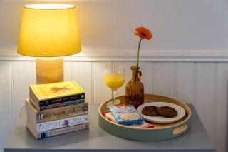 Stylish 3 bedrooms apartment 20 mins to Central London with Balcony - Open for Long Stays and Families Relocating - 1