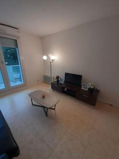 Logement T2 tres propre - Cergy - 2