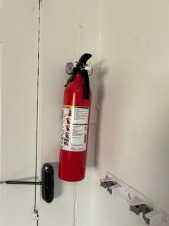 2F4-Chelsea Suites In-Unit washer dryer and TV - 2