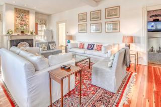 East Wing of Captain's Mansion - Luxury, Waterfront, Town, & Beaches - 5 stars - 3