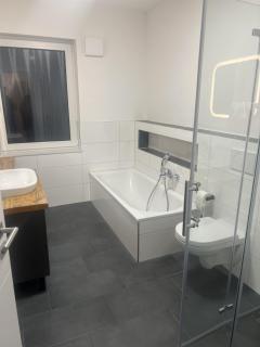Schöne Ferienwohnung in Buxtehude- Zentral -Lade Säule -6Person - Buxtehude - 8