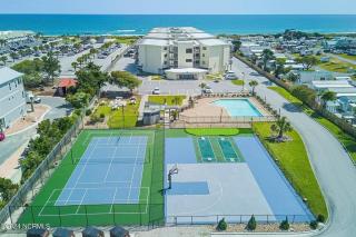 Jimmy's Beach Condo - Emerald Isle - 9