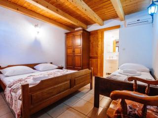 MY DALMATIA - Holiday home Jucinovi Dvori with private pool and sauna - Starigrad-Paklenica - 5