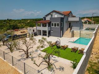MY DALMATIA - Villa Pezer with heated swimming pool, sauna and Jacuzzi - Benkovac - 0