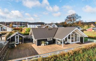 Amazing Home In Bjert - Binderup Strand - 9