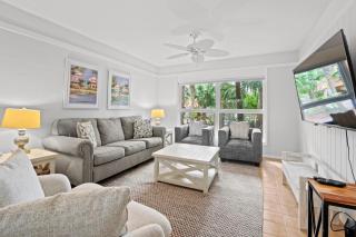 2nd Row Beach House - Private Pool - 4 King Bedrooms - 19 Oyster Catcher Rd - Hilton Head Island - 2