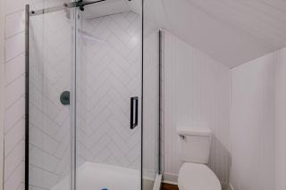 Chambre 306 de l'hôtel Victoria confortable et moderne - 5