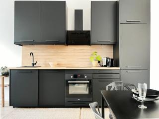 Elegant and cozy Apartment with balcony, in the heart of Krakow - Krakow - 2