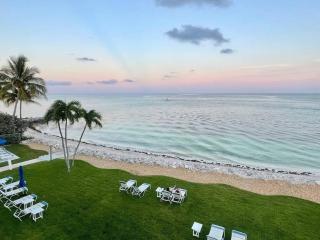 2 bedroom Oceanfront Condo! Pool, beach, incredible views, Florida Keys gem! - Key Colony Beach - 8