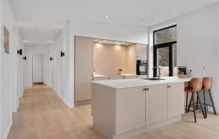 4 Bedroom Awesome Home In Bindslev - 4