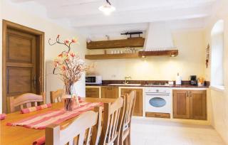Gorgeous Home In Sisan With Wifi - Šišan - 2