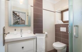 Stunning Home In Tinjan - Tinjan - 8