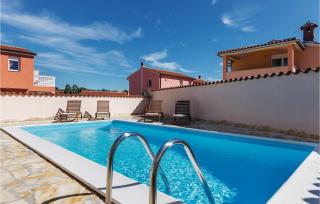 3 Bedroom Lovely Home In Betiga - Barbariga - 4