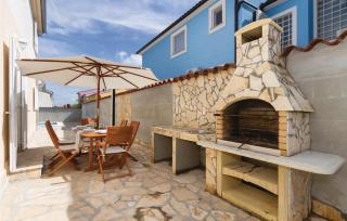 3 Bedroom Lovely Home In Betiga - 1