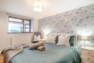 Vale Farm Cottages - Brecon - 6