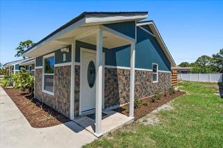 Cheerful 2 Bedroom - Englewood - 1