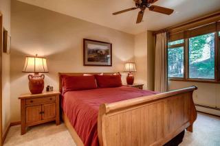 Highlands Lodge 106 by East West Hospitality - 9