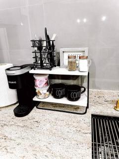 The Black Bungalow-Mins to Mercedes Benz Stadium - 1