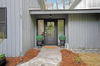 NEW LISTING - 3 Bedroom - Pet Friendly - Coastal Casual & Refined Style - 8 Cotton Lane - Hilton Head Island - 3