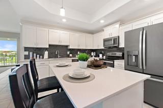 Triple Header Storey Lake By Shine Villas #700 - 6