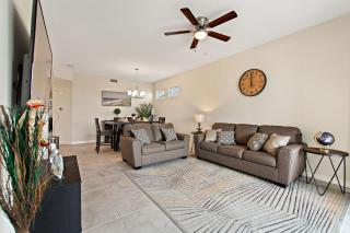 Triple Header Storey Lake By Shine Villas #700 - 4