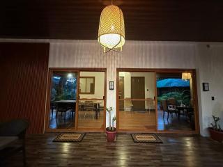 Lazaro's Private Resort - - 8