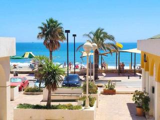 Opera Beach House AC Wifi - 7