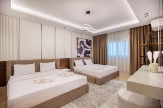 Signature Stays Artistic Modern Apt - 0