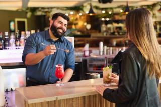 Holiday Inn Warwick Farm by IHG - Warwick Farm - 1