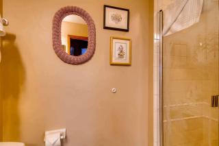 Highlands Lodge 201 by East West Hospitality - 7