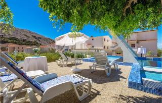 Beautiful Home In Metajna With Wifi - 3