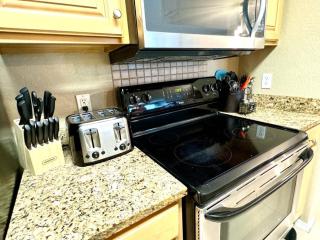 Beach House That Sleeps 14 With Pool, Gym, Beach Access - Panama City Beach - 1