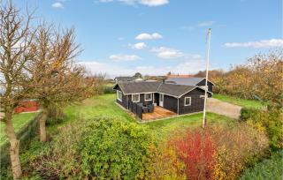 4 Bedroom Cozy Home In Vinderup - 1