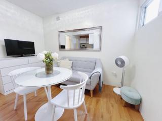 Modern Cozy Condo with Smart Lock at Seawind - 8