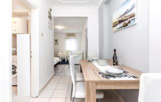 Amazing Apartment In Kostrena With Wifi - Kostrena - 1