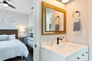 Modern and Updated home in East Sacramento - 6