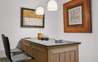 3 Bedroom Gorgeous Home In Lem St - 4