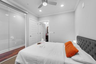 Chic NoLibs 1BR - Pool & Gym - 9