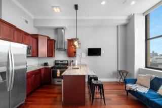 Chic 1br W Pool In Luxury Complex - Philadelphia - 5