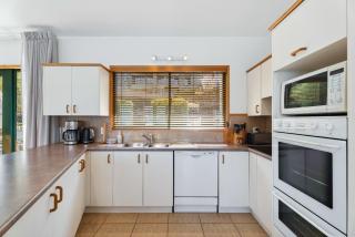 Deja Vu - Queenstown Holiday Home - 8